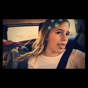 Meet your Posher, Makayla